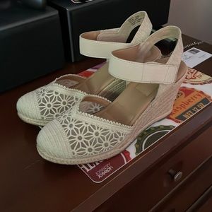 Kelly & Katie heeled shoes